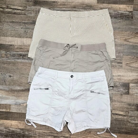 CLOSET SALE ~ ONLY $30! Lot 3 Cargo Chino Shorts sz XL 18 Orig$150+Tax Like New - Picture 1 of 9